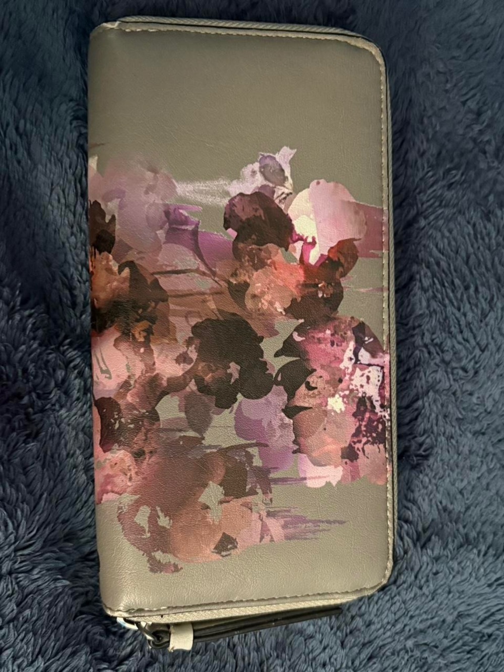 Simply Vera Vera Wang Gray Floral Zip Wallet with Purple and Pink Accents